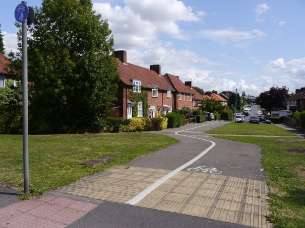 Photo showing the delineated footway and cycle path at Leominster Walk, looking east from St Helier Avenue, 22 August 2014