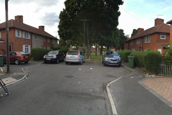 Newstead Walk. Access all areas by bicycle? Well, not really, but there is potential! (7 August 2015) 