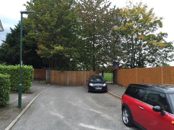 IdeasForBoostingSuttonsCyclingAspirations_IMG_3203_OvertonPark_20151015