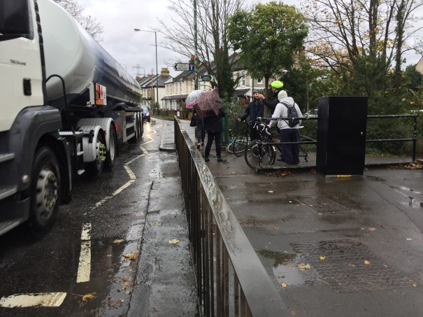 BeddingtonTourNovember2015_IMG_4350_Sutton_BeddingtonNorth_BeddingtonLane_WandleBank_GuyRoad