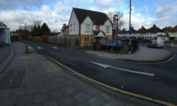 ManorLaneContraflow_IMG_0113_Sutton_SuttonCentral_TheBroadway_ManorLane