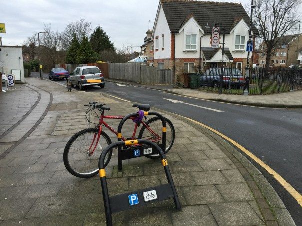 ManorLaneContraflow_IMG_8959_Sutton_SuttonCentral_TheBroadway_ManorLane_Copy